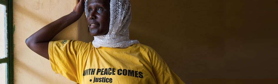 <SPAN class=blue30Times>Peace Programs</SPAN><BR><BR><SPAN class=grey16Times>The Carter Center's peace programs strengthen freedom and democracy in nations worldwide, securing for people the political and civil rights that are the foundation of just and peaceful societies.<BR></SPAN>