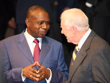 Photo of Malian Minister of Justice Maharafa Traoré and President Carter at the International Conference on the Right to Public Information.