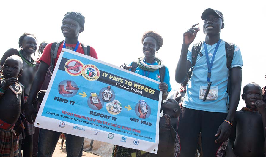 A cash reward system encourages people in South Sudan to watch out for signs of Guinea worm and report them right away. 