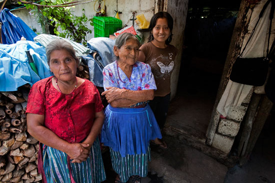 Jozefa Ortiz Rosa and family